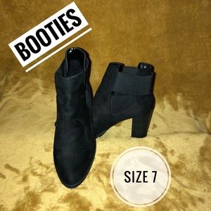 Brand New‼️‼️Women’s Black Booties Size 7